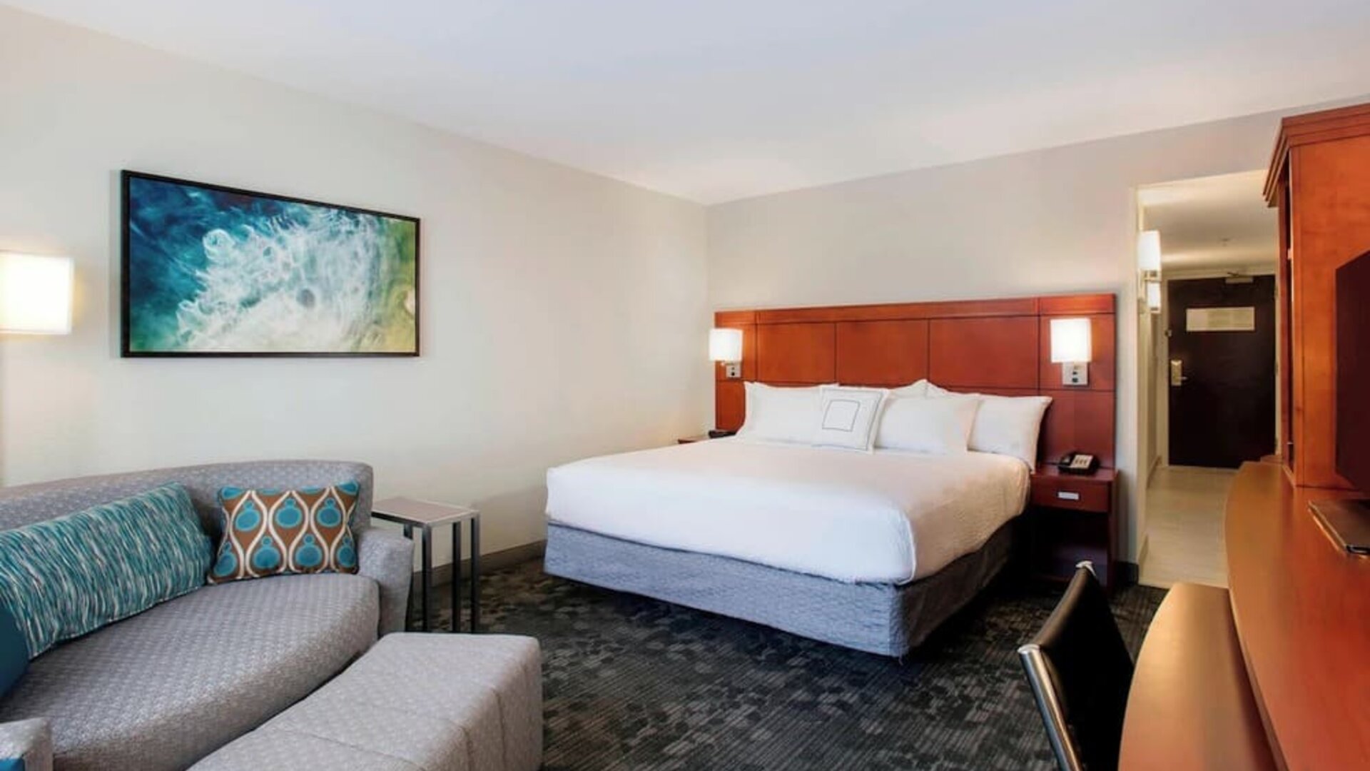 Day room at Courtyard by Marriott Myrtle Beach Barefoot Landing.