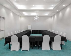 Meeting room at at Holiday Inn Resort Kissimmee By The Parks By IHG.