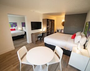 Day room with workspace at Baymont By Wyndham Jacksonville Airport.