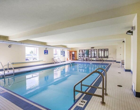 Indoor pool at Comfort Inn & Suites Airdrie.