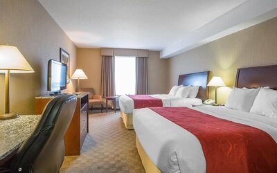 Day room at Comfort Inn & Suites Airdrie.