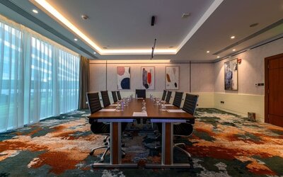 Board room at DoubleTree By Hilton Jeddah Al Andalus Mall.