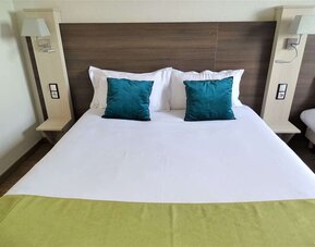 Day room at EUROHOTEL Airport Orly Rungis.