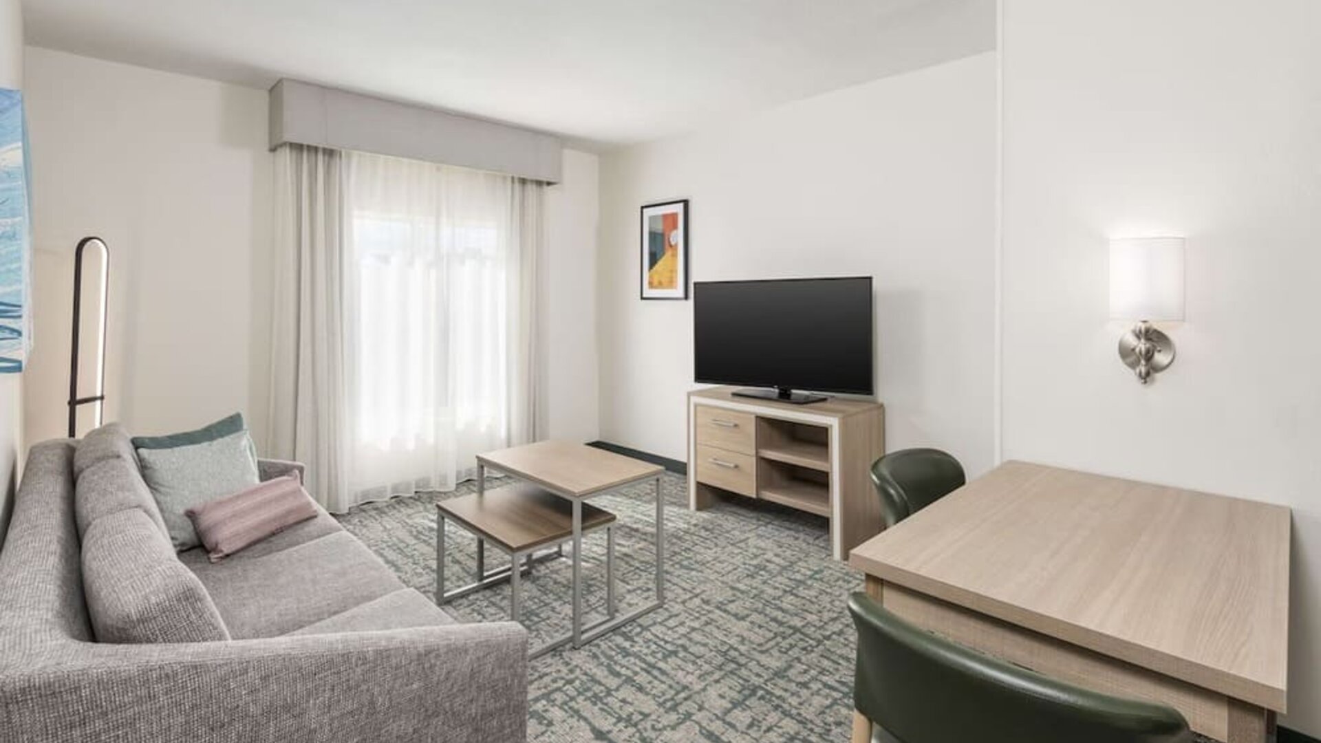 Day room at Homewood Suites By Hilton Miami Airport-Blue Lagoon.