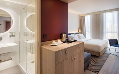 Day room at Hampton By Hilton Riga Airport.