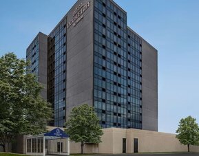 Hotel exterior at DoubleTree By Hilton Pointe Claire Montreal Airport West.