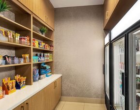 Snack bar at DoubleTree By Hilton Pointe Claire Montreal Airport West.