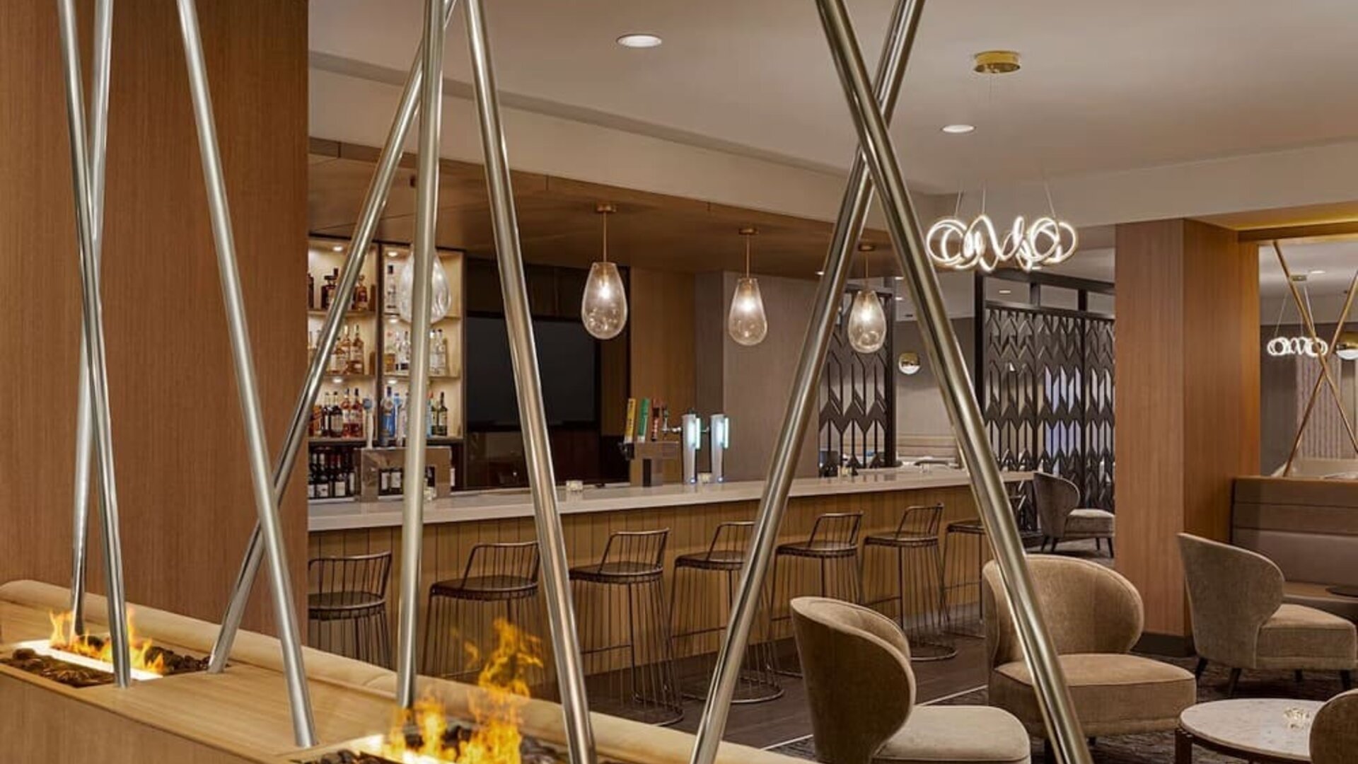 Lobby seating at DoubleTree By Hilton Pointe Claire Montreal Airport West.