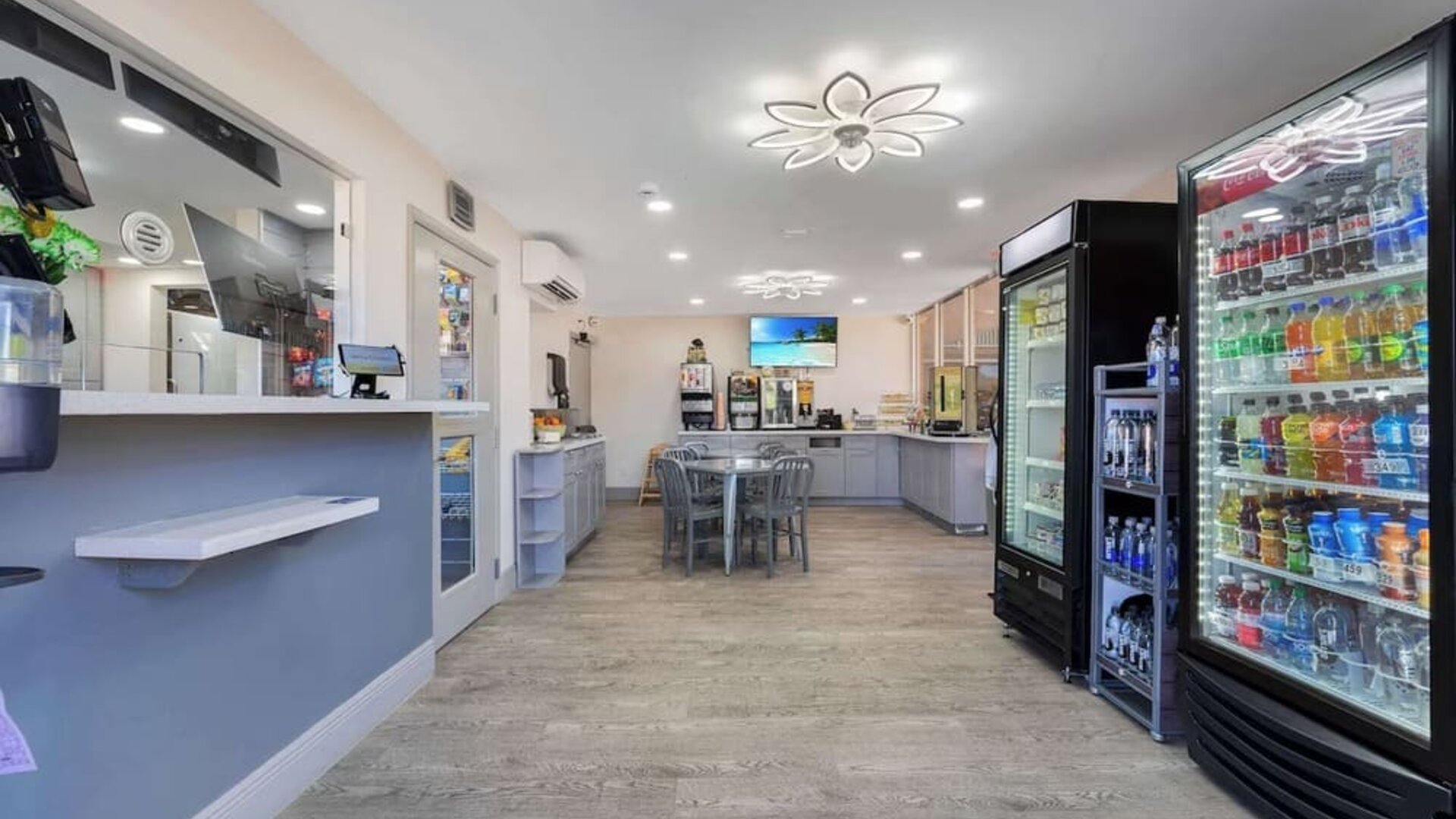 Lobby area at Quality Inn & Suites Hollywood Boulevard.