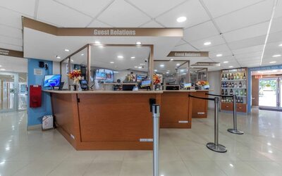 Reception at Rodeway Inn & Suites Fort Lauderdale Airport & Cruise Port.