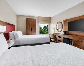 Day room at Hampton Inn By Hilton Fort Lauderdale-Cypress Creek.