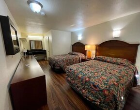 Day room at Sierra Inn.