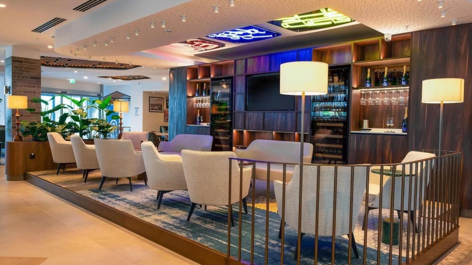 Lobby and lounge at Hilton Garden Inn Brussels Airport.