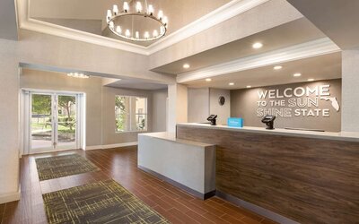 Reception at Hampton Inn & Suites Ft. Lauderdale Airport/South Cruise Port.