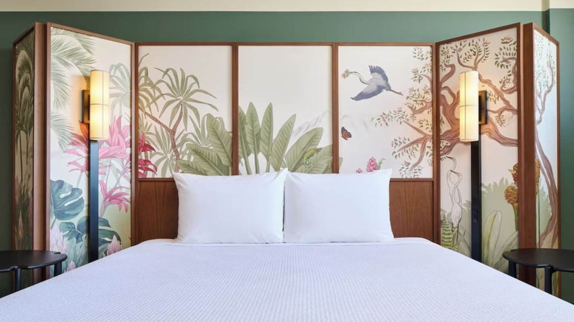 Day room at Pagoda Hotel.