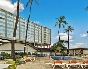 Outdoor pool at Best Western The Plaza Hotel Honolulu Airport.