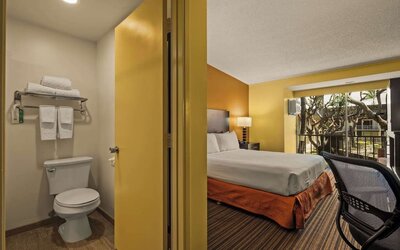 Day room at Best Western The Plaza Hotel Honolulu Airport.