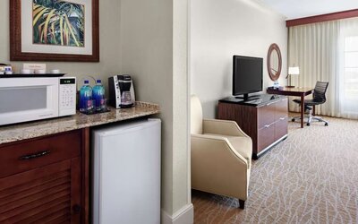 Day room at DoubleTree By Hilton Sunrise.