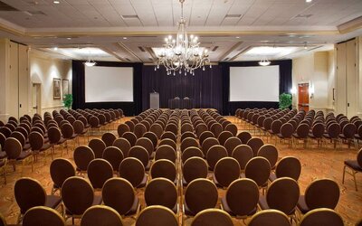 Meeting room at DoubleTree By Hilton Sunrise.