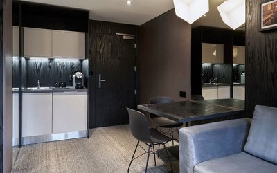 Day room at Four Points Flex By Sheraton Birmingham Jewellery Quarter.