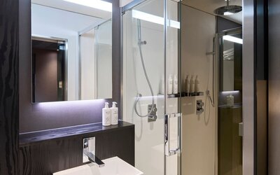 Bathroom at Four Points Flex By Sheraton Birmingham Jewellery Quarter.