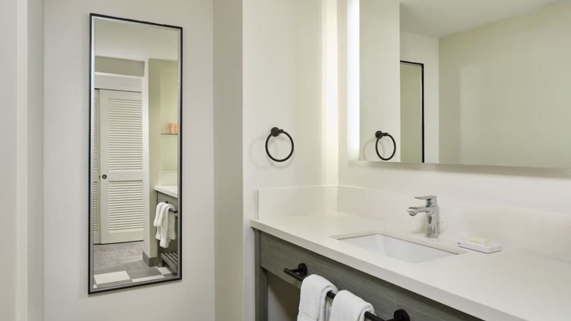 Bathroom at Kaimana Beach Hotel.