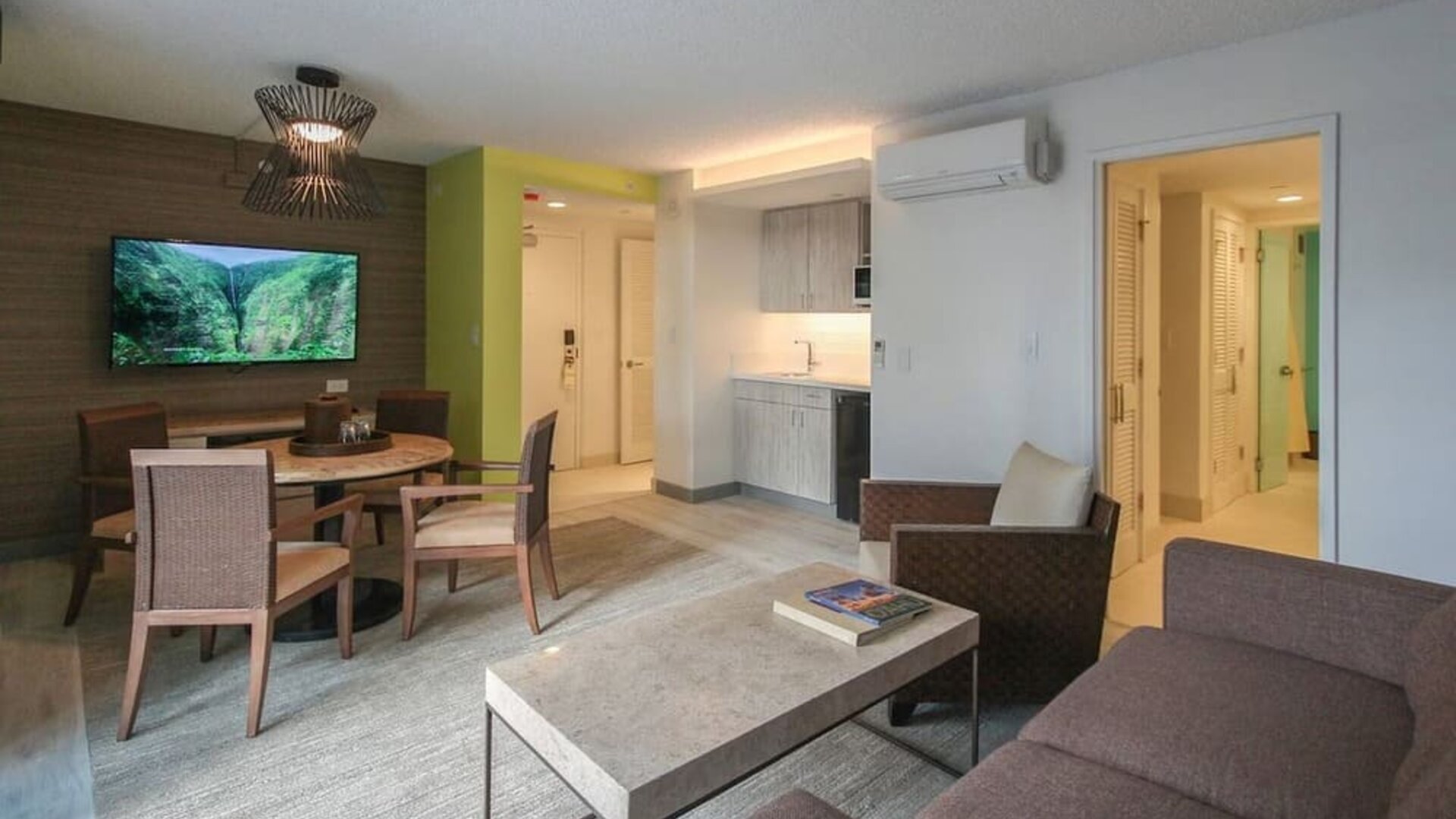 Day room at Kaimana Beach Hotel.