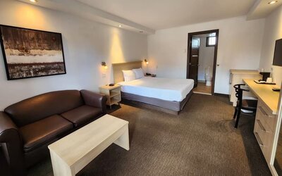 Day room at Ramada Laval By Wyndham.