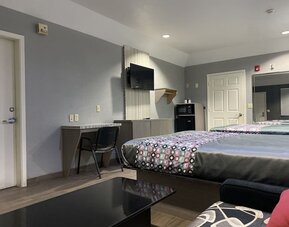 Day room at Island Suites Hobby Airport.