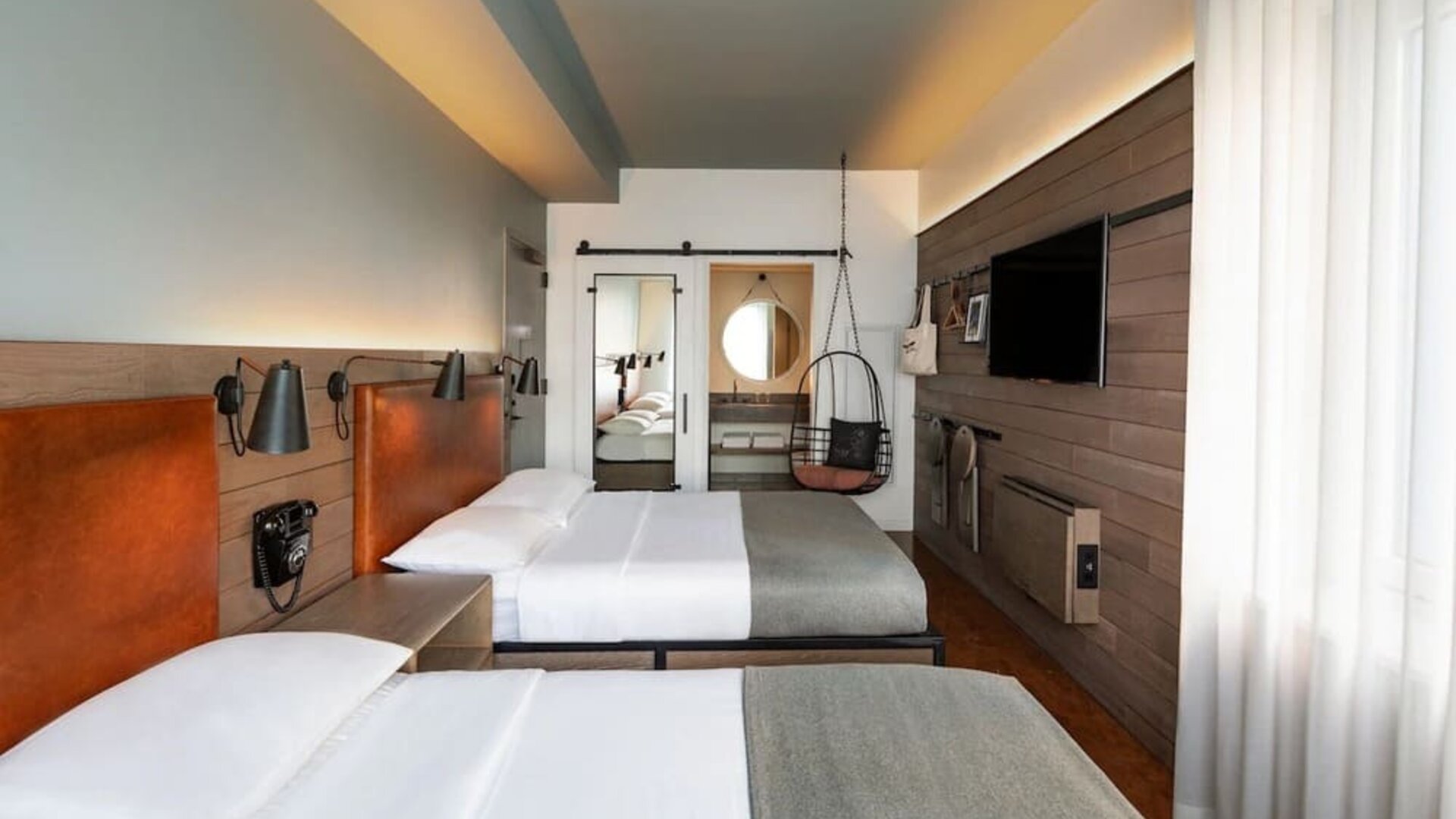 Day room at at Moxy NYC Downtown.