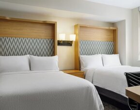 Day room at Holiday Inn Wall Street.