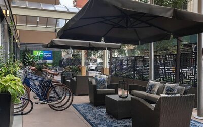 Free bicycle rentals at Holiday Inn Express New York City - Chelsea.