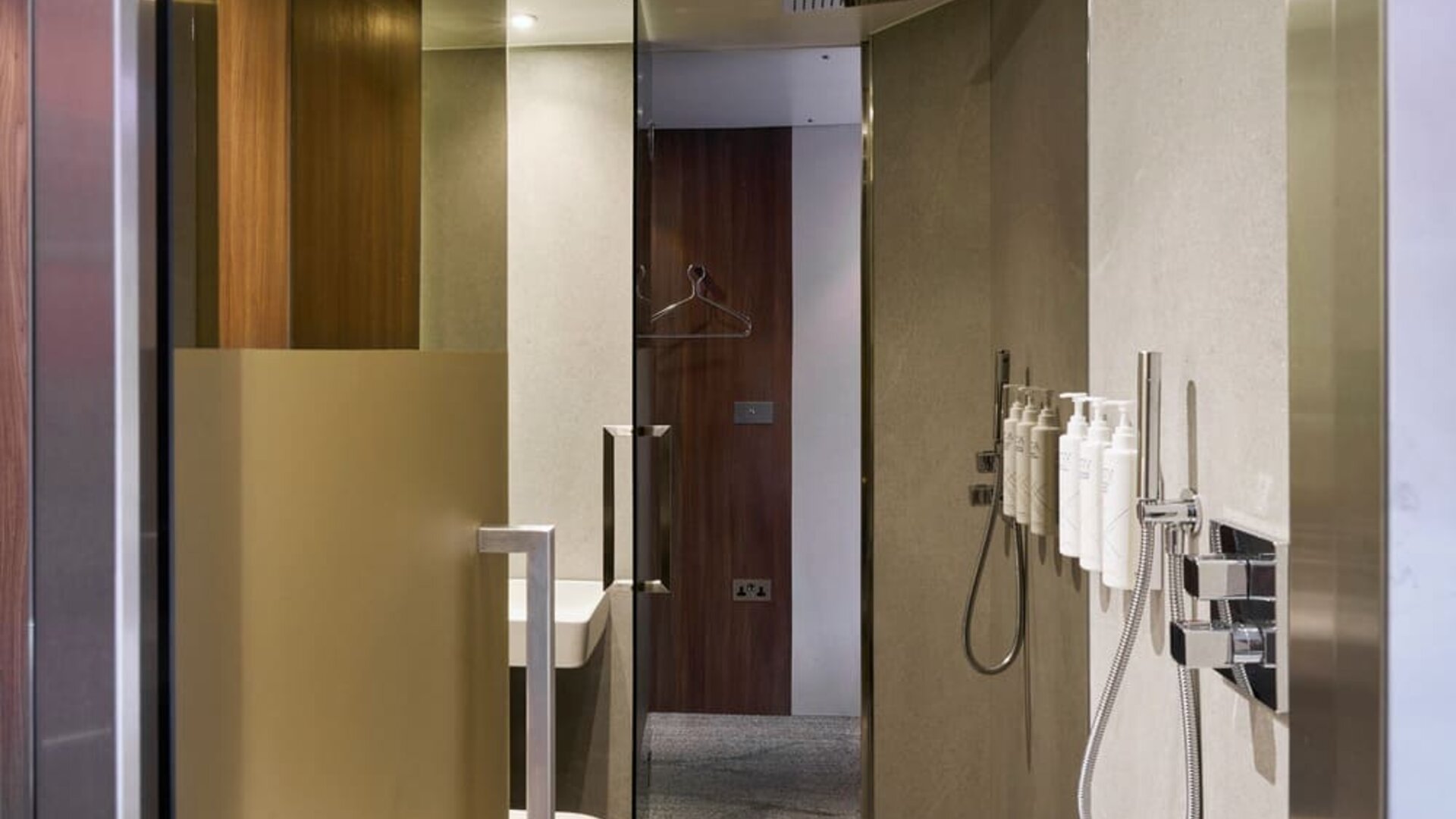 Bathroom at Four Points Flex By Sheraton Birmingham Jewellery Quarter.