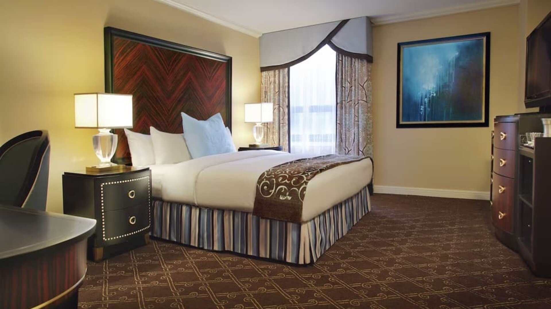 Day use room with work desk at Palmer House A Hilton Hotel.