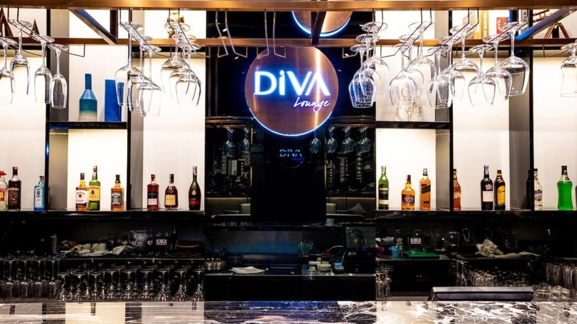 Bar at Divalux Resort & Spa Bangkok Suvarnabhumi Airport.