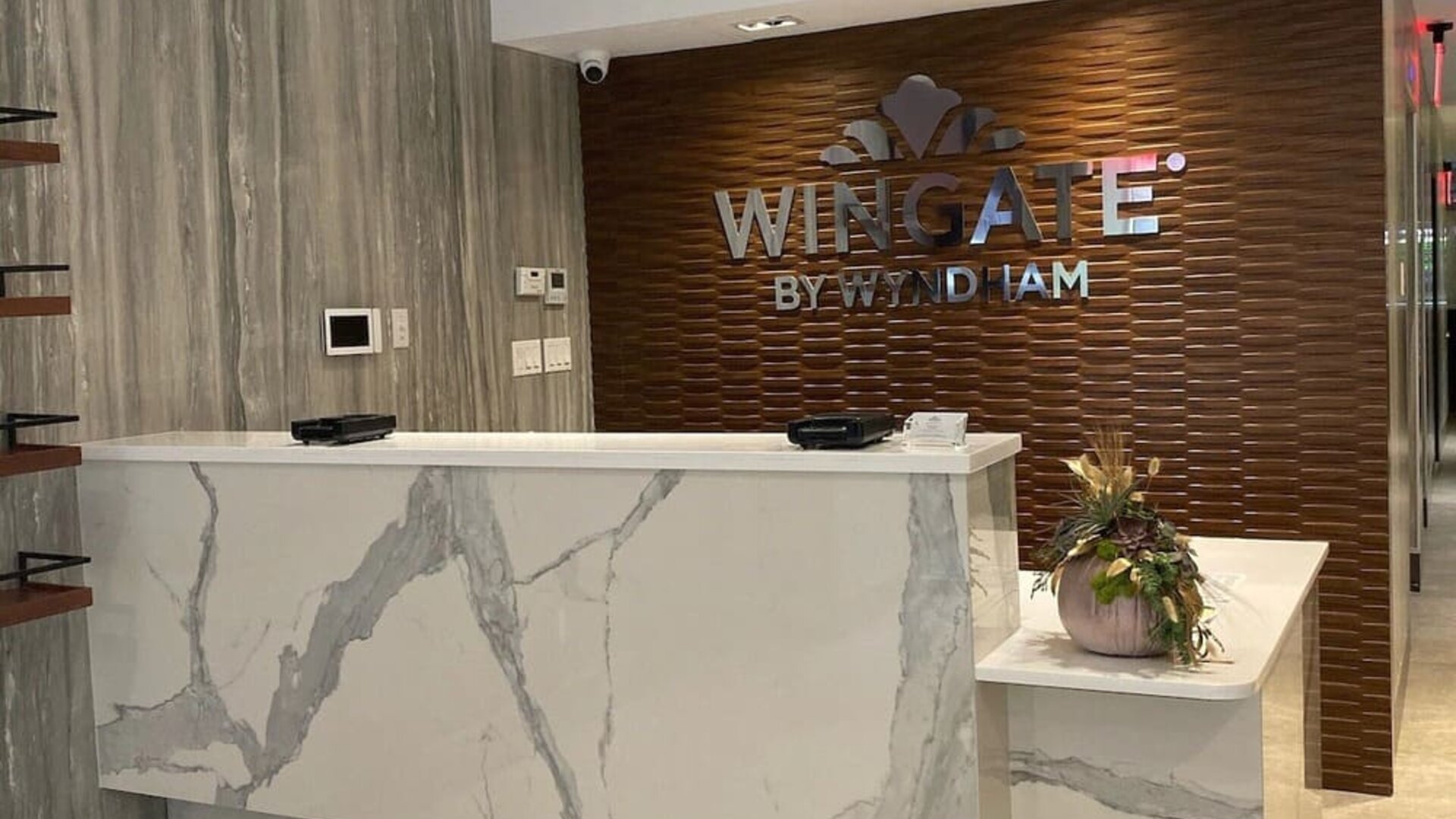 Welcoming reception at Wingate By Wyndham New York Midtown South/5th Ave.