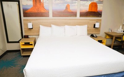 Day room at Days Inn By Wyndham East Albuquerque.