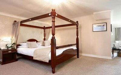  Spacious day room at The Old Golf House Hotel.