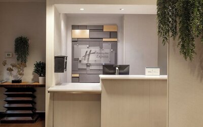 Welcoming reception at the Holiday Inn Express Times Square.