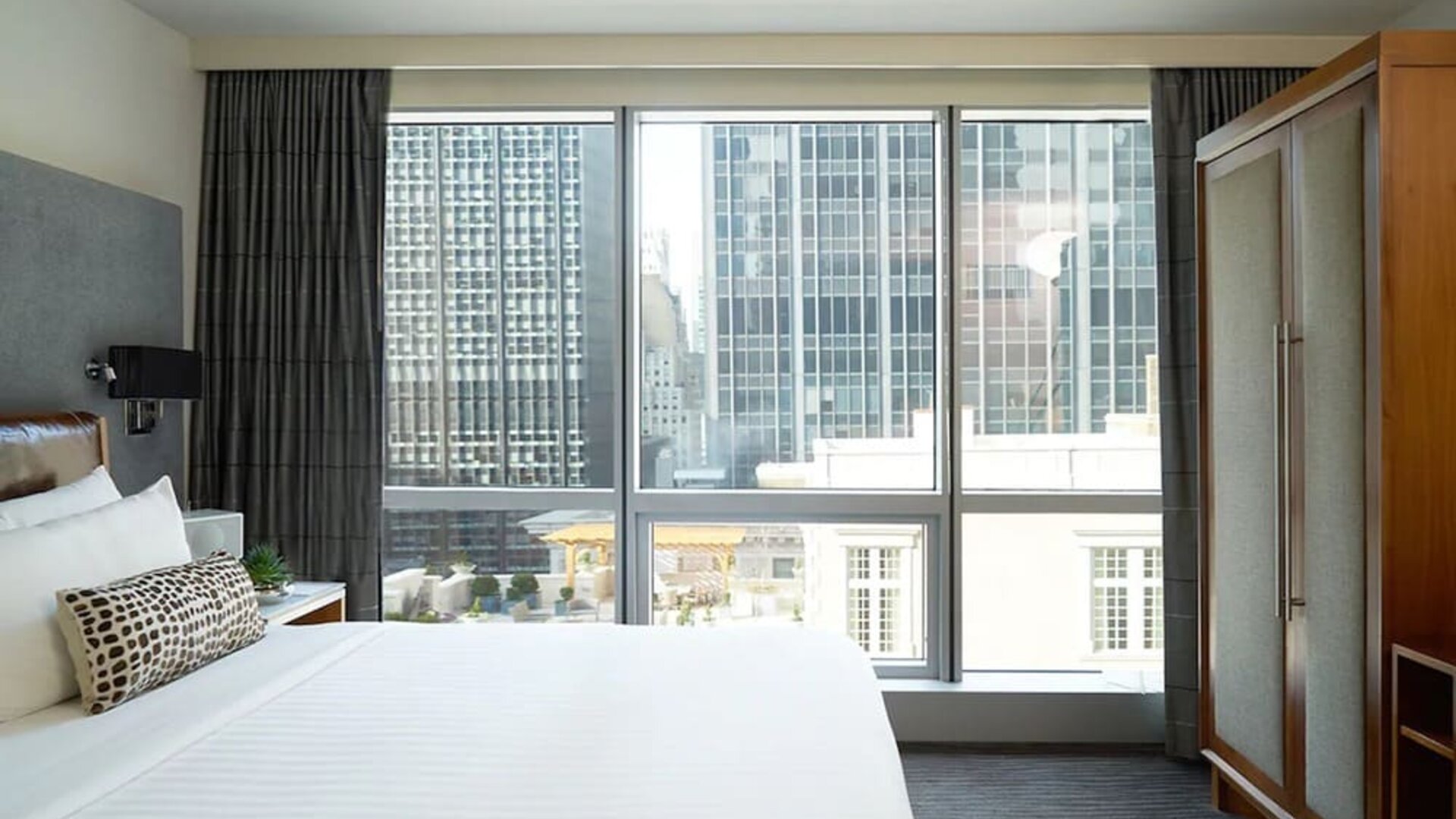 Day use room with large windows and natural light at Hotel 48LEX New York.
