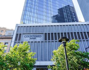 Exterior view of Courtyard By Marriott Long Island City/New York Manhattan View.