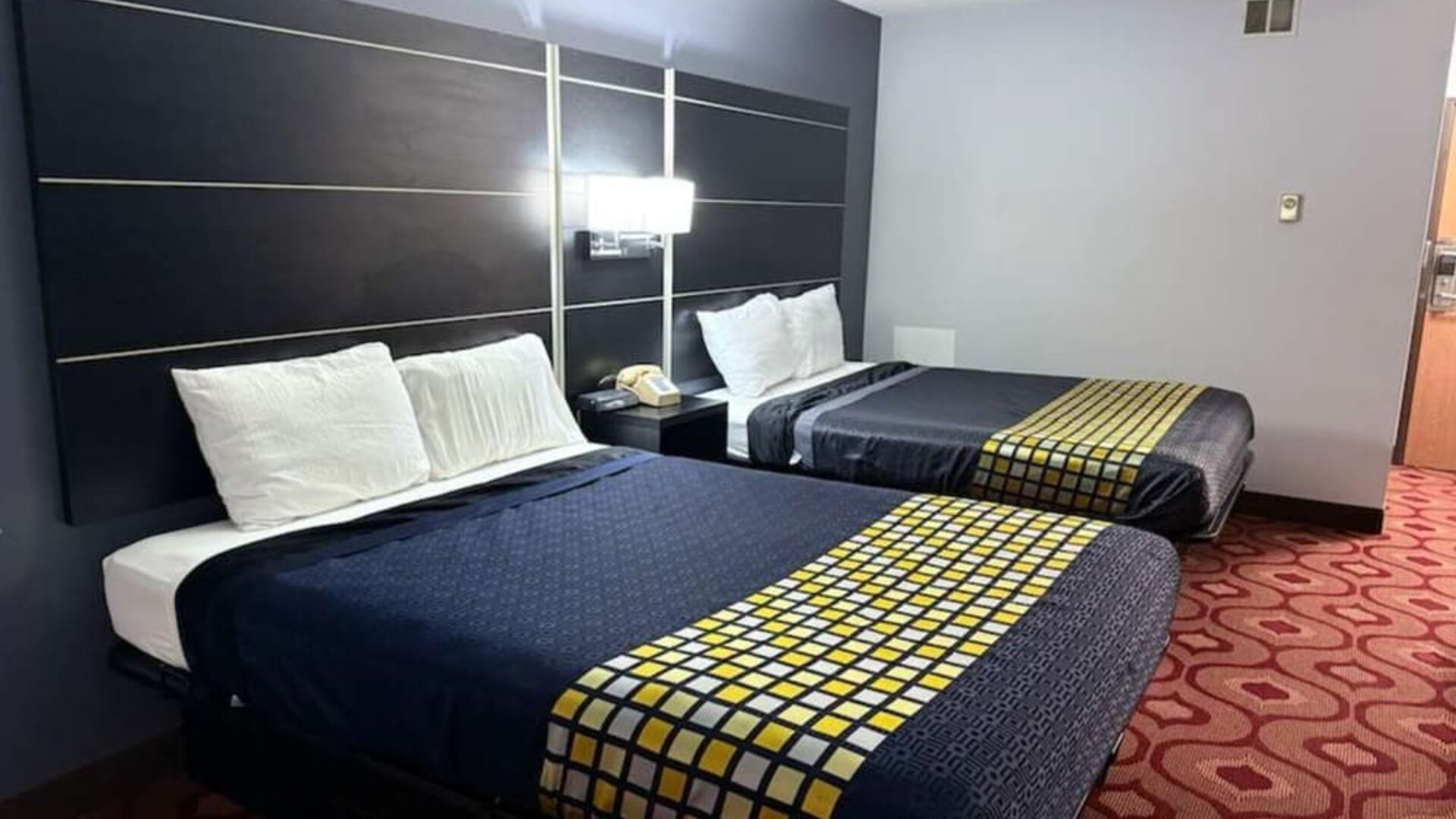 Day use room at Coratel Inn & Suites By Jasper Hastings.