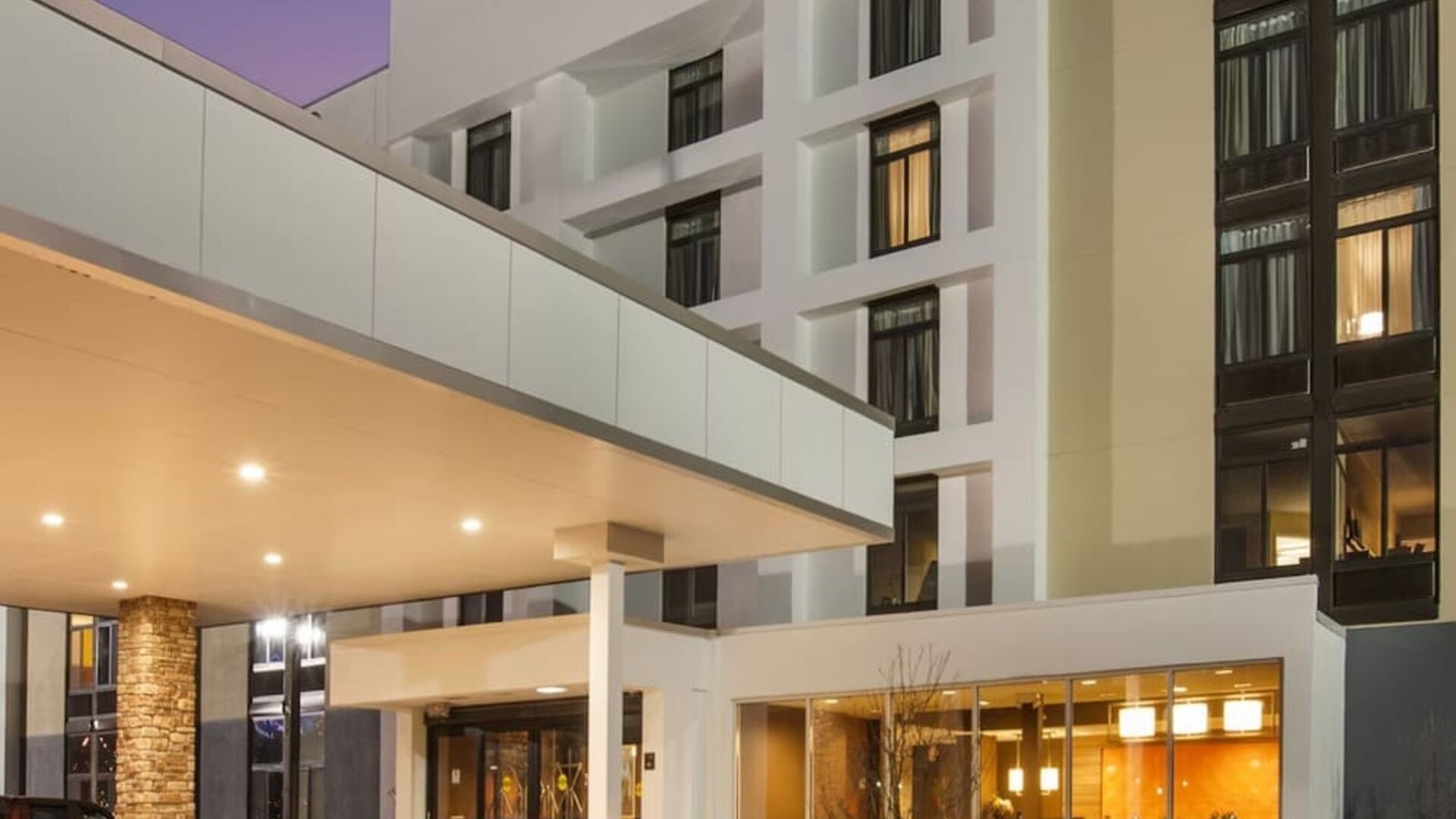 Front entrance at Fairfield Inn East Rutherford Meadowlands.