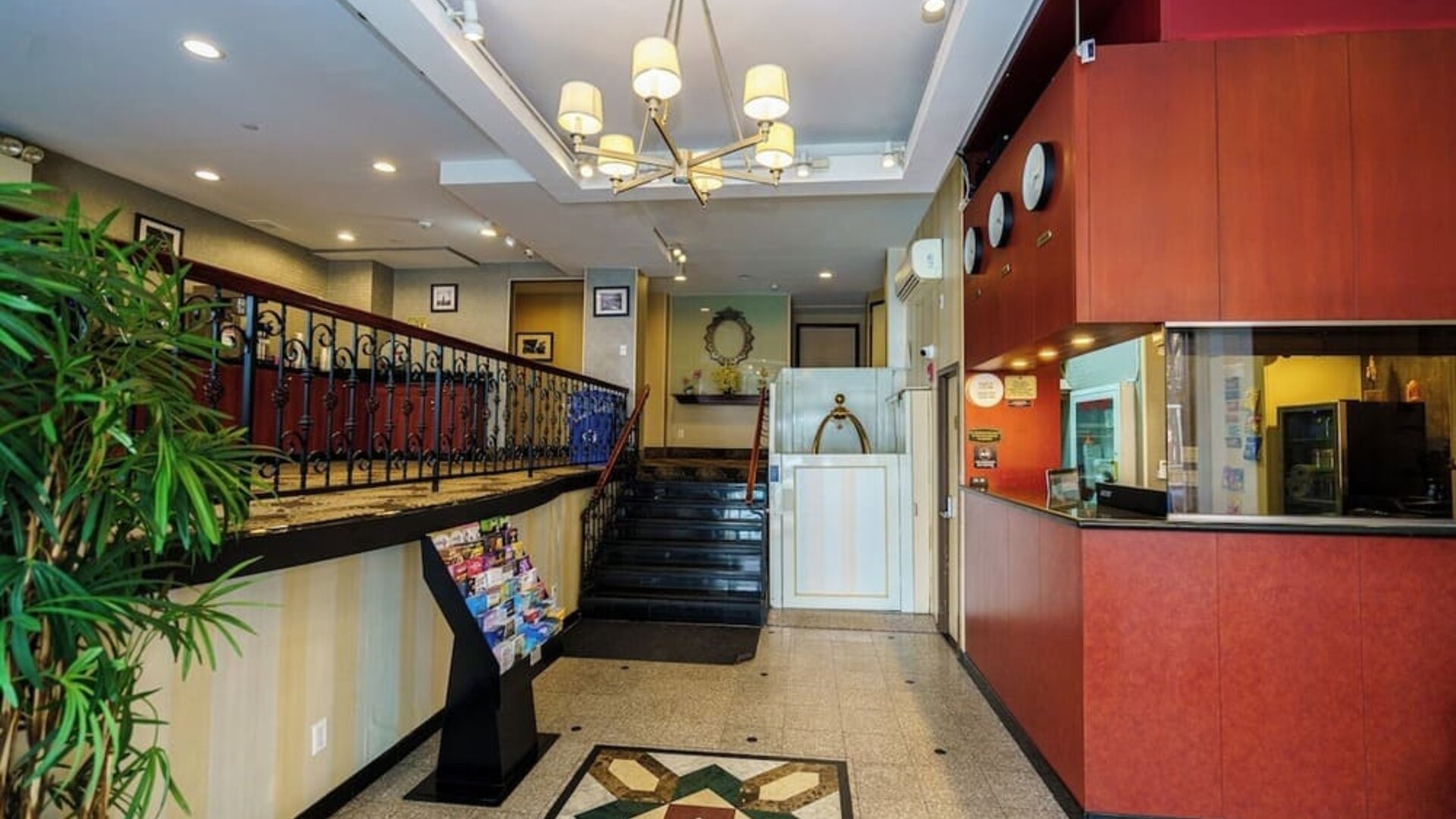 Reception area at Sky Hotel Flushing - Laguardia Airport.