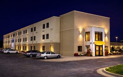 Exterior view of Coratel Inn And Suites By Jasper Wichita North.