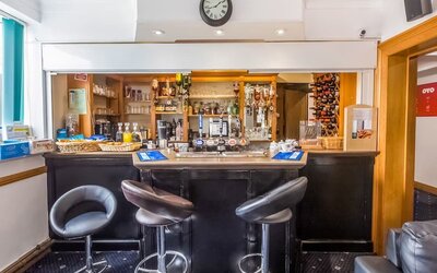 Bar at Stade Court Hotel.