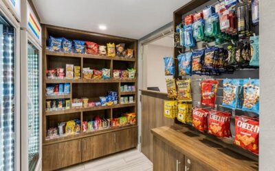 Snack bar at Holiday Inn Express Chicago - Downers Grove.