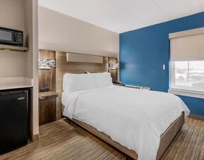 Day use room at Holiday Inn Express Chicago - Downers Grove.