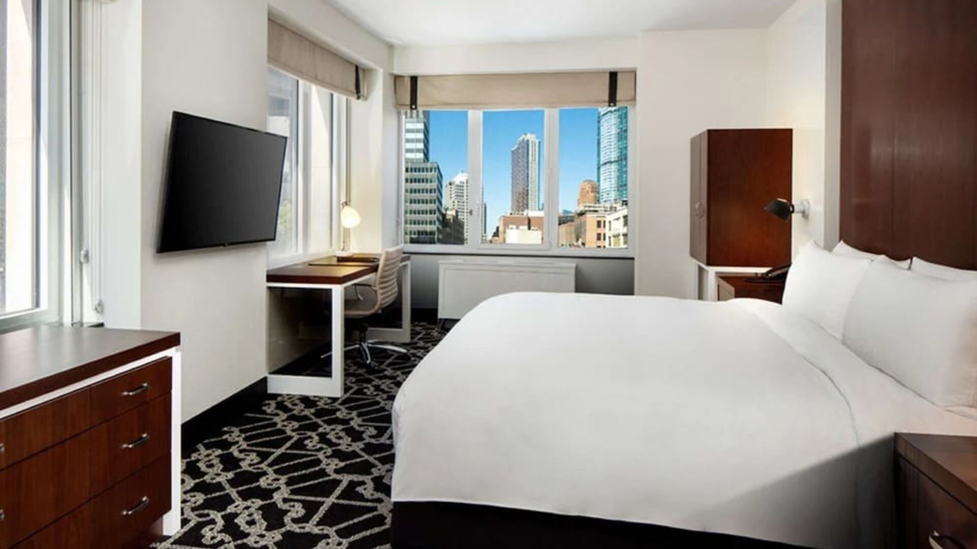 Day use room with workdesk at Hilton Brooklyn New York.