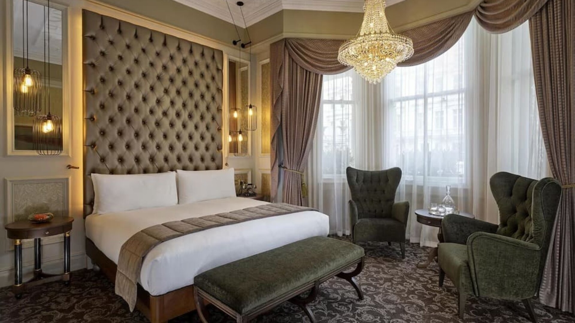 Day use room with large windows at 100 Queen's Gate Hotel London.